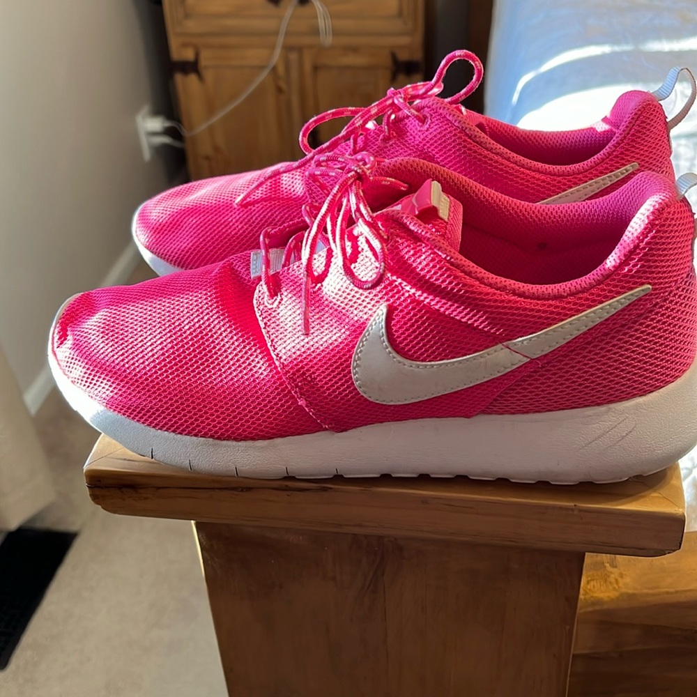 Size 6.5 y Nike shoes